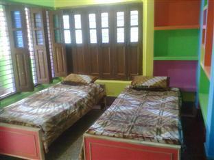 Azure Paying Guest House - Varanasi — Photos 1